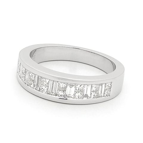 18ct White Gold Diamond Ring